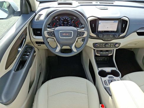 Used 2023 GMC Terrain Denali w/ Denali Premium Package image 12