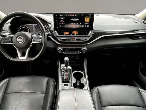 Used 2023 Nissan Altima 2.0 SR FWD image 7