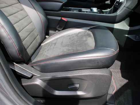 Used 2023 Ford Edge ST-Line AWD/4WD image 17