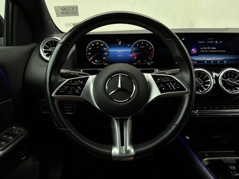 Used 2025 Mercedes-Benz GLA 250 image 35