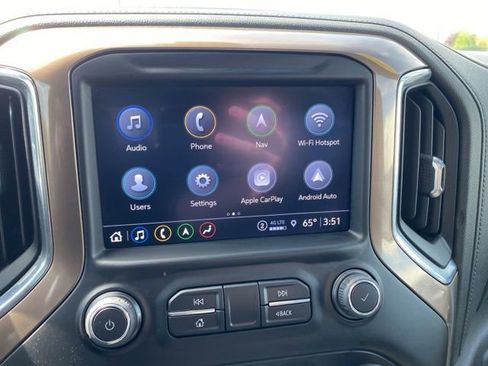 Used 2022 Chevrolet Silverado 2500 High Country w/ Technology Package AWD/4WD image 10