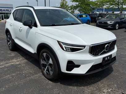 Used 2024 Volvo XC40 B5 Core
