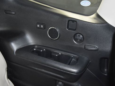 Used 2023 Subaru Ascent Limited w/ Technology Package image 33