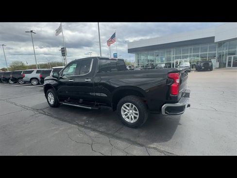Used 2019 Chevrolet Silverado 1500 LTZ w/ LTZ Plus Package AWD/4WD image 6