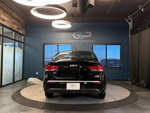 Used 2023 Kia Rio LX image 4