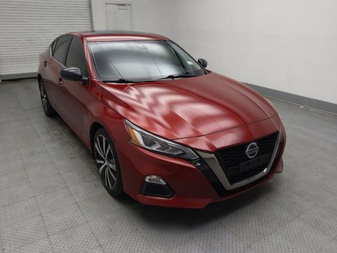 Used 2020 Nissan Altima 2.5 SR w/ Premium Package image 13