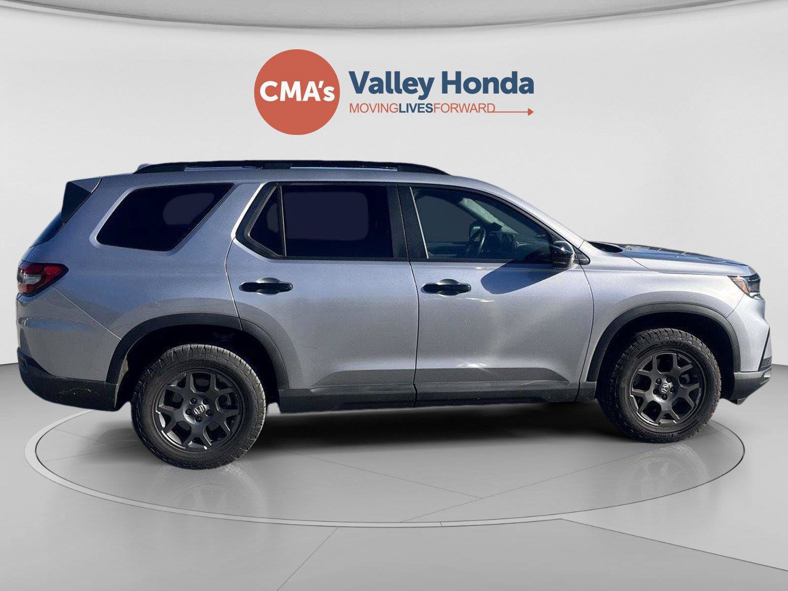 Certified 2025 Honda Pilot TrailSport image 6