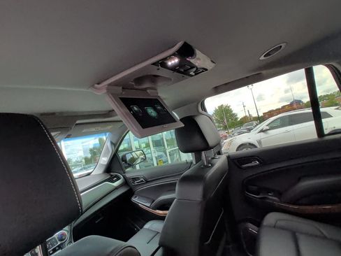 Used 2019 Chevrolet Tahoe Premier AWD/4WD image 6
