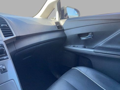 Used 2015 Toyota Venza XLE w/ XLE Premium Package FWD image 38
