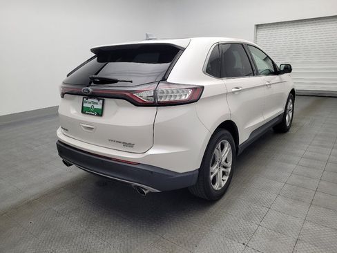 Used 2018 Ford Edge Titanium w/ Equipment Group 301A FWD image 9