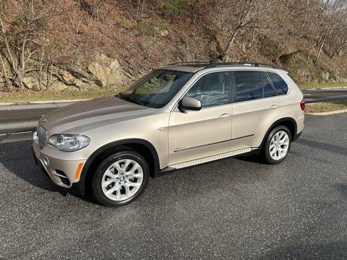 Used 2013 BMW X5 xDrive35i image 3