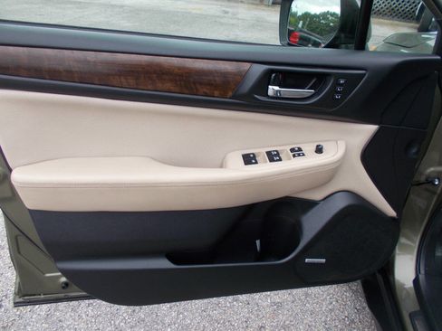 Used 2015 Subaru Outback 2.5i Limited AWD/4WD image 14