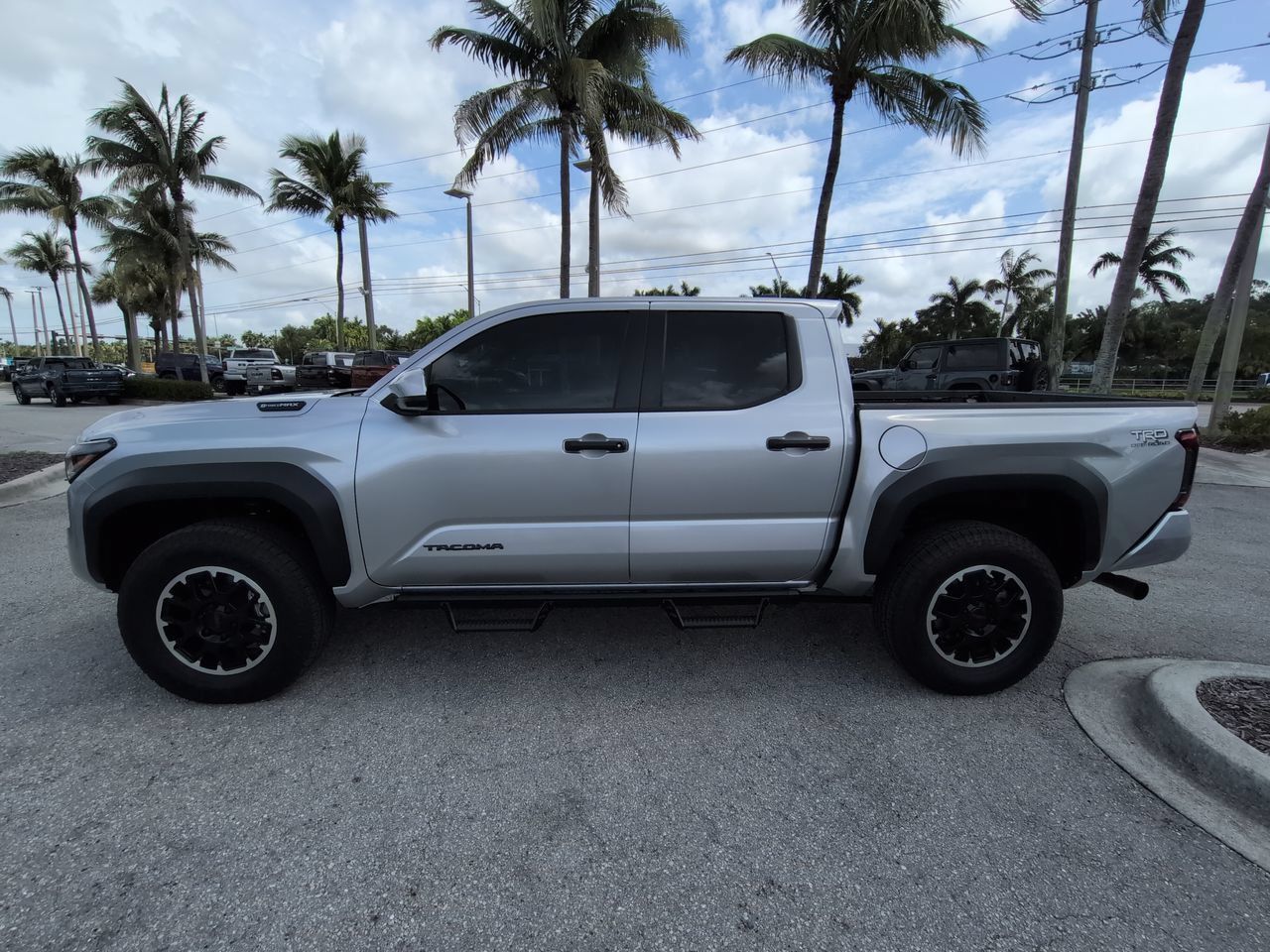 Used 2026 Toyota Tacoma TRD Off-Road AWD/4WD image 8