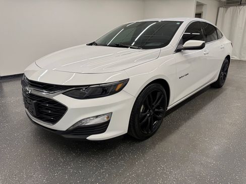 Used 2022 Chevrolet Malibu LT w/ Sport Edition FWD image 4