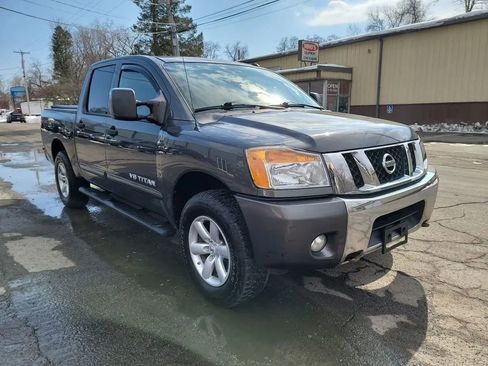 Used 2012 Nissan Titan SV w/ SV Premium Utility Pkg AWD/4WD image 3