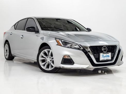 Used 2020 Nissan Altima 2.5 S image 6