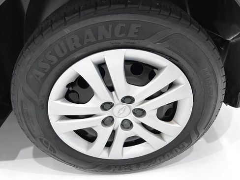 Used 2020 Chevrolet Sonic LT image 25