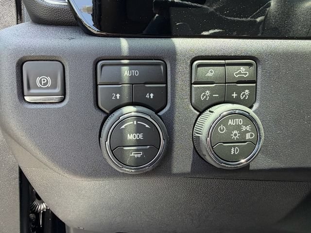 New 2026 Chevrolet Silverado 1500 RST w/ Redline Edition AWD/4WD image 18