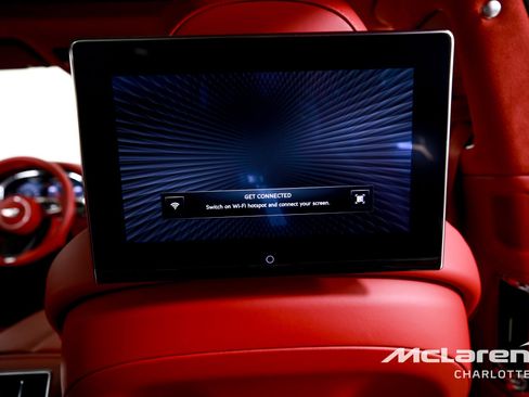 Used 2023 Bentley Flying Spur W12 image 28
