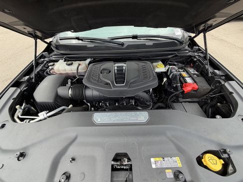 Used 2023 Jeep Grand Wagoneer Series III AWD/4WD image 24