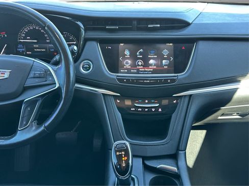 Used 2018 Cadillac XT5 Luxury w/ Driver Awareness Package AWD/4WD image 42