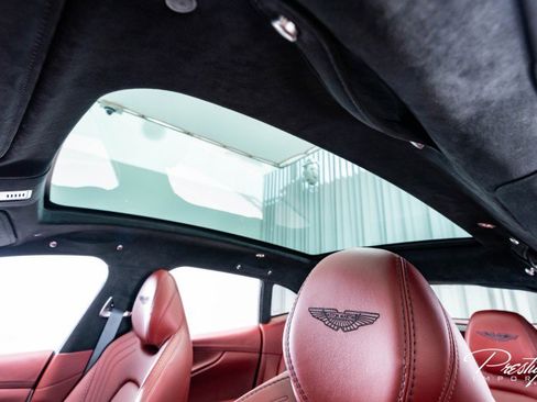 Used 2021 Aston Martin DBX image 36