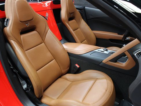 Used 2019 Chevrolet Corvette Stingray Convertible w/ 2LT Preferred Equipment Group image 47