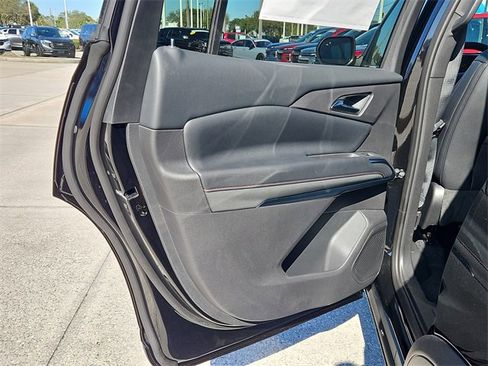 New 2026 Chevrolet Traverse Z71 w/ Driver Confidence Package image 13