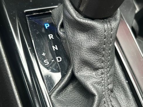Used 2025 Toyota Camry SE FWD image 16