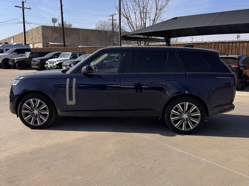 Used 2023 Land Rover Range Rover Long Wheelbase SE image 4