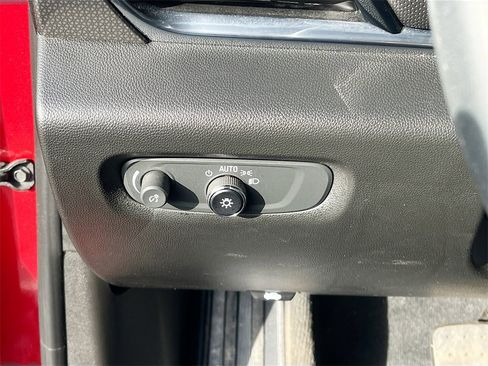 Used 2023 Chevrolet Traverse Premier w/ LPO, Floor Liner Package image 10