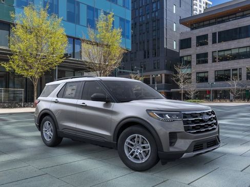 New 2026 Ford Explorer Active AWD/4WD image 7