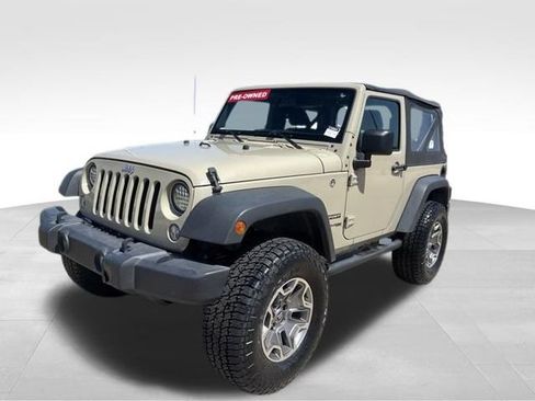 Used 2018 Jeep Wrangler Sport w/ Connectivity Group AWD/4WD image 6