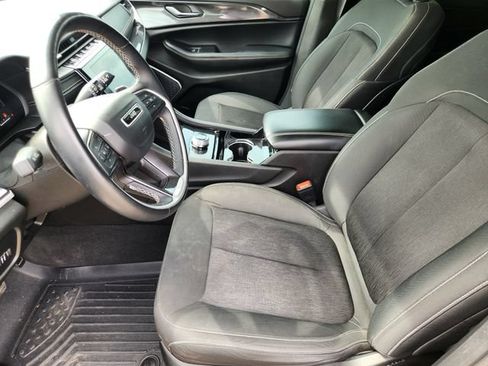 Used 2021 Jeep Grand Cherokee L Laredo w/ Luxury Tech Group I RWD image 12