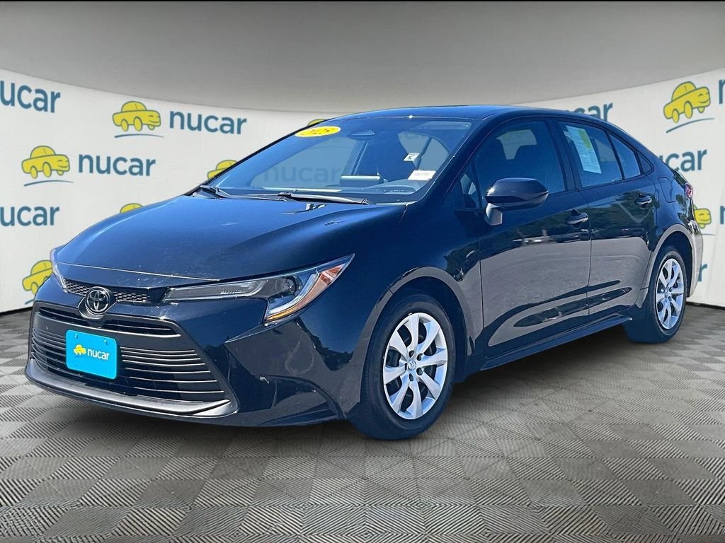 Used 2025 Toyota Corolla LE FWD image 3