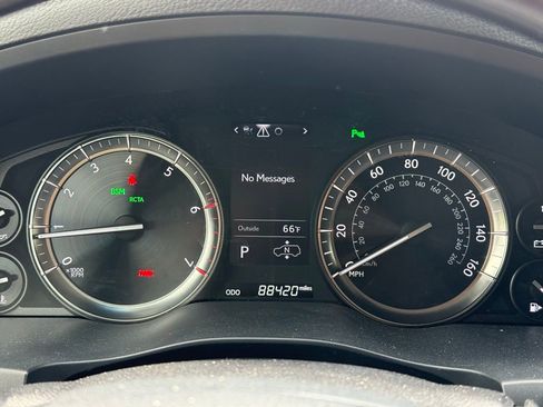 Used 2016 Lexus LX 570 4WD w/ Luxury Package image 10