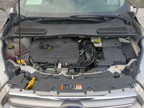 Used 2017 Ford Escape SE w/ SE Cold Weather Package image 21