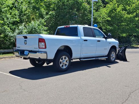 Used 2024 RAM 2500 Big Horn AWD/4WD image 8