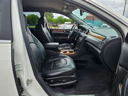 Used 2010 Buick Enclave CXL FWD image 6