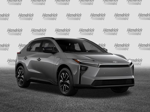 Used 2026 Toyota bZ FWD image 30