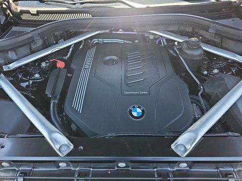 Certified 2022 BMW X5 sDrive40i w/ Parking Assistance Package image 32