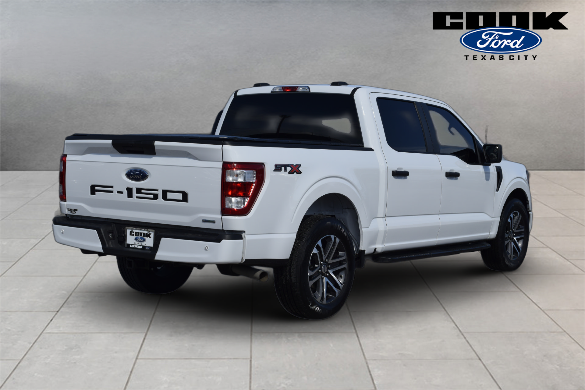 Used 2023 Ford F150 XL w/ STX Appearance Package RWD image 3