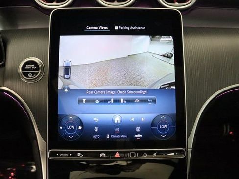 Used 2025 Mercedes-Benz GLC 300 4MATIC image 27