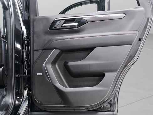 Used 2025 Chevrolet Tahoe RST w/ Comfort Package AWD/4WD image 35