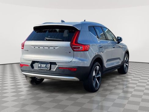 Certified 2023 Volvo XC40 B5 Plus w/ Driver Assist Package image 4