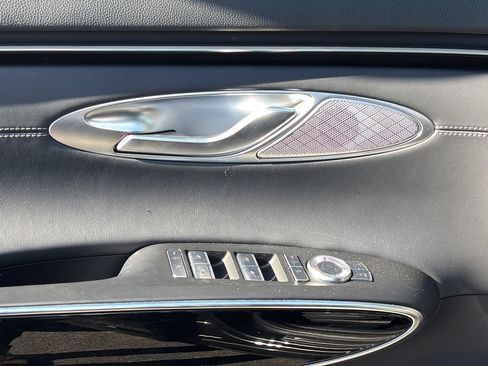 Certified 2026 Genesis GV70 2.5T AWD/4WD image 12
