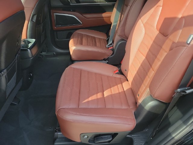 Certified 2024 Kia Telluride SX Prestige AWD/4WD image 12