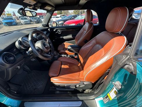 Used 2017 MINI Cooper S image 18
