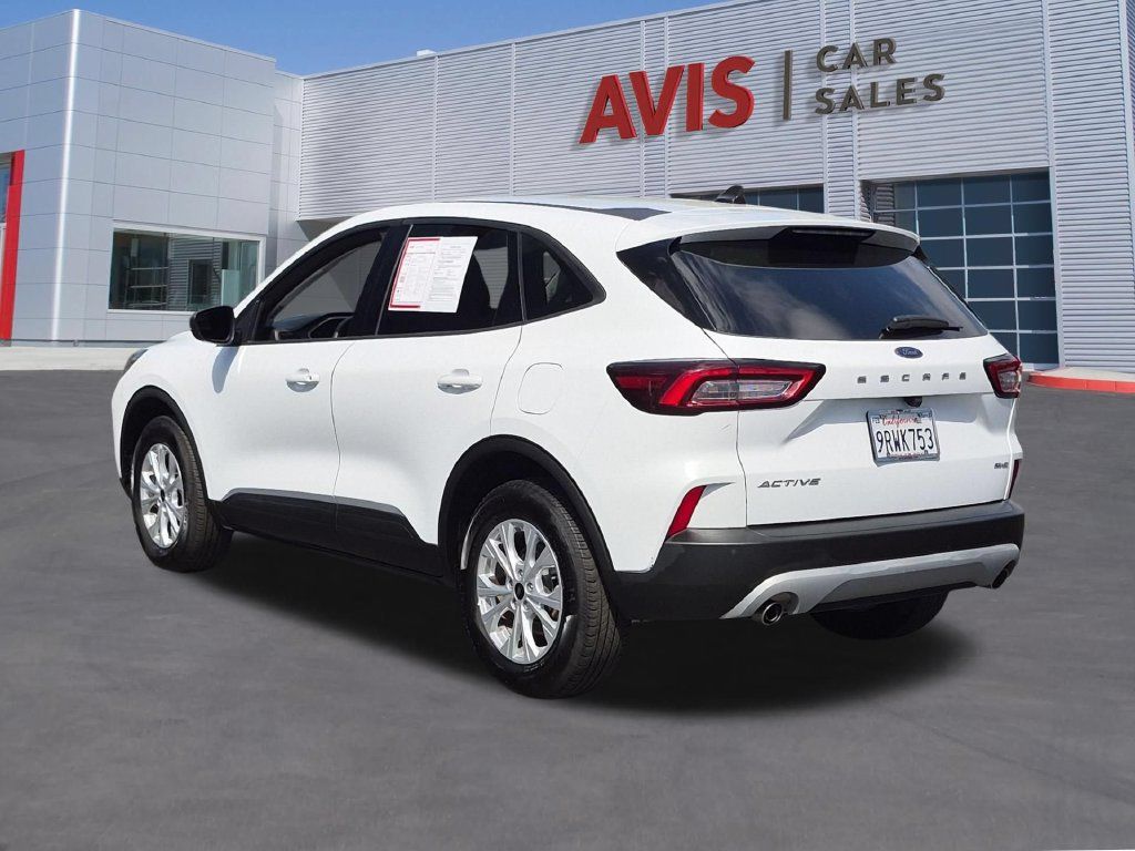 Used 2025 Ford Escape Active AWD/4WD image 9