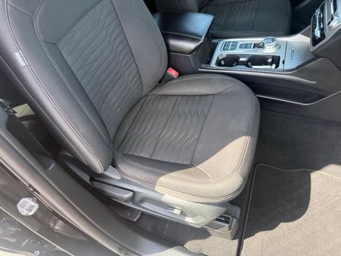Certified 2021 Ford Explorer XLT RWD image 66
